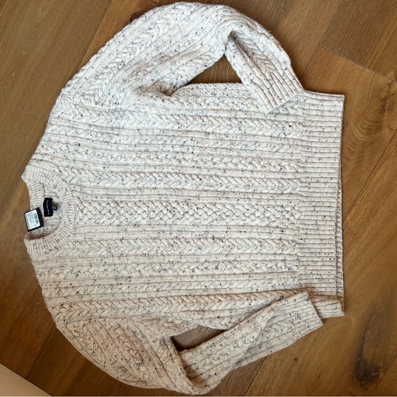 Club Monaco Chunky Cable Crew - Picture 6 of 7